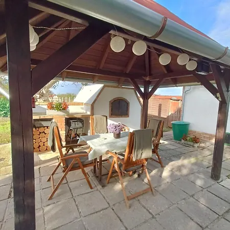 Vitez - Detached House With Yard And Sauna Prázdninový dům Siófok